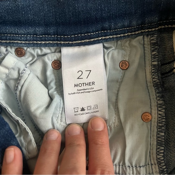 Mother The Weekender Fray Flare Jeans - Graffiti Girl Distressed Wash - Size 27 - Picture 11 of 14